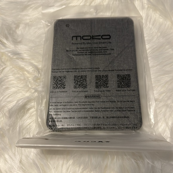 NWT 2018 Kindle Paperwhite Case Gray - Picture 4 of 5